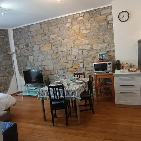 Daire Casa Vacanze Puccini 12, Múggia